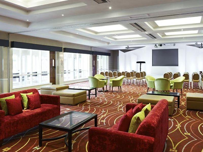 Delta Hotels By Marriott Peterborough Exteriör bild