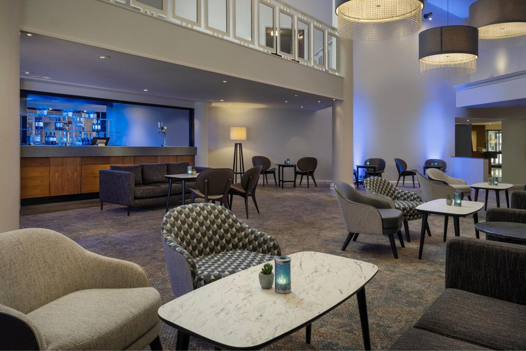 Delta Hotels By Marriott Peterborough Exteriör bild