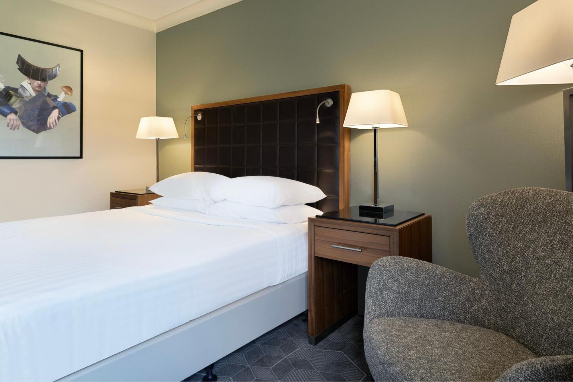 Delta Hotels By Marriott Peterborough Exteriör bild