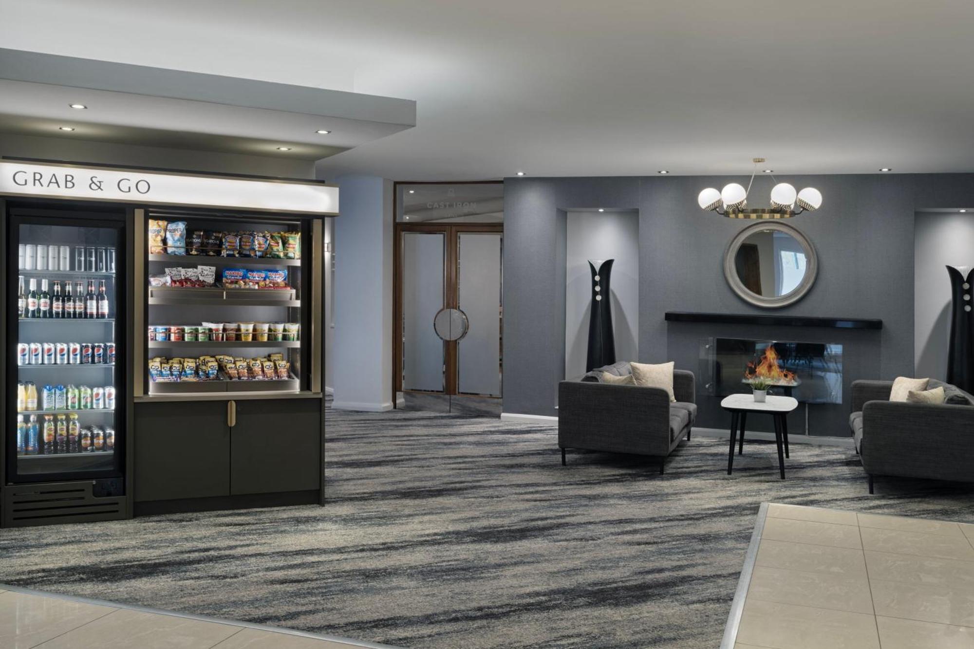 Delta Hotels By Marriott Peterborough Exteriör bild